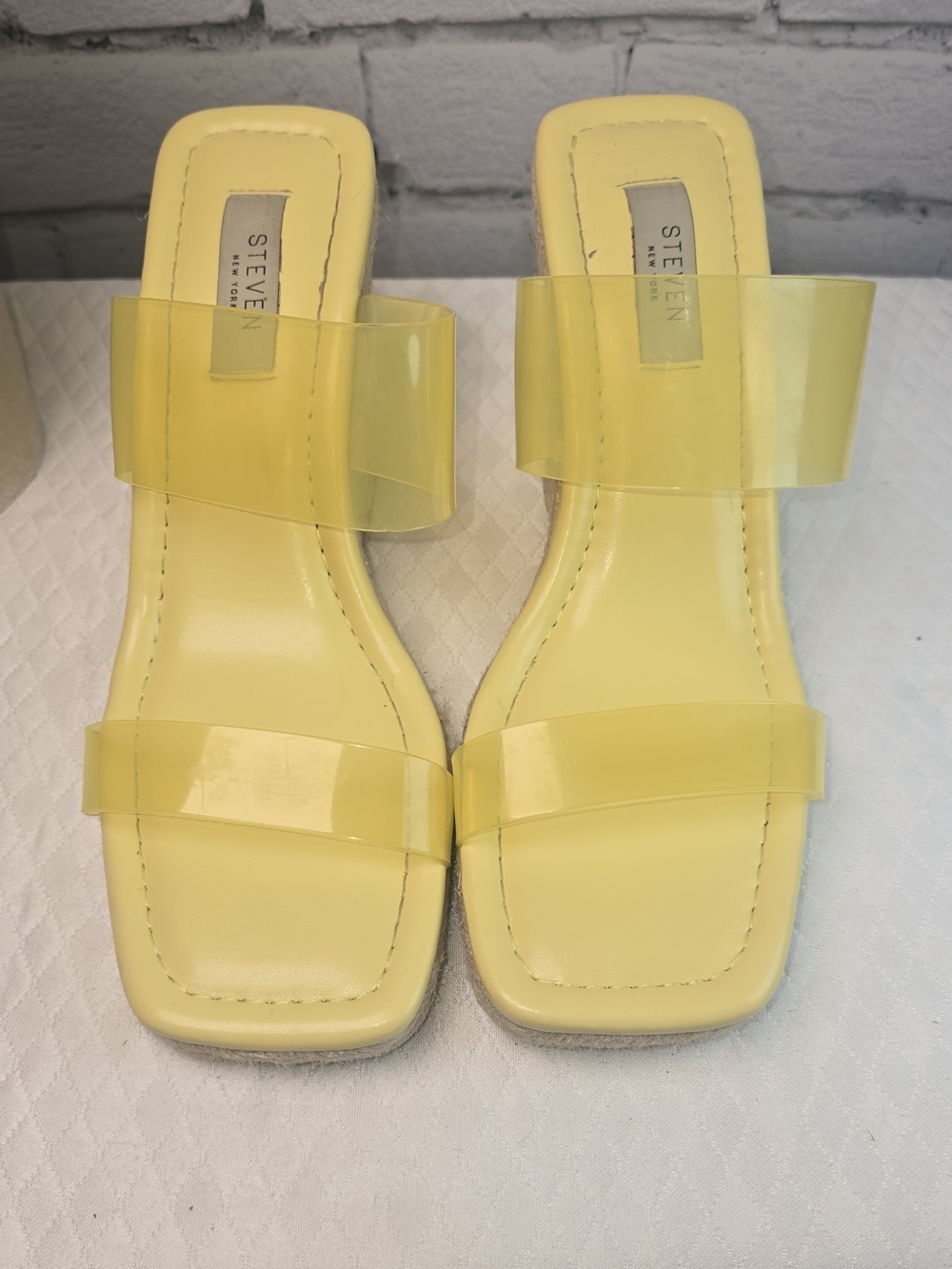 TEVEN NEW YORK MALAYA SANDALS Y2K YELLOW ESPRADILE WEDGE LUCITE STRAPS 8.5 - Picture 6 of 10